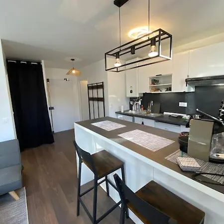 Apartment Lumineux A 10 Min De Paris Le Kremlin-Bicêtre